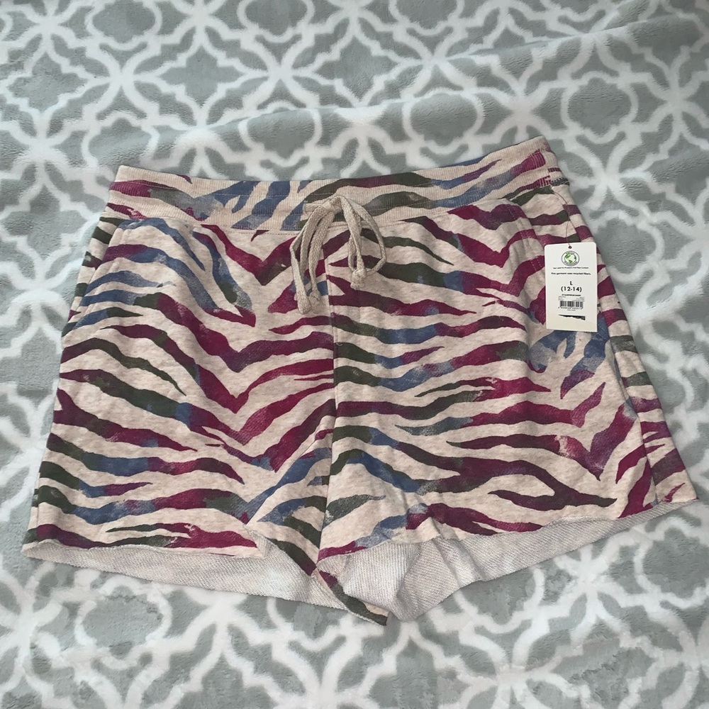 NWT WOMENS LARGE SHORTS SLEEP